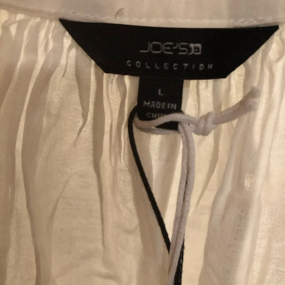Joe’s Collection Blouse - Picture 8 of 8